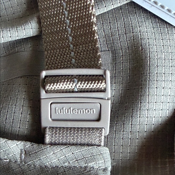 🆕 LULULEMON Fast and Free Run Hat Woven Air Warm Ash Grey NWT - Picture 10 of 16